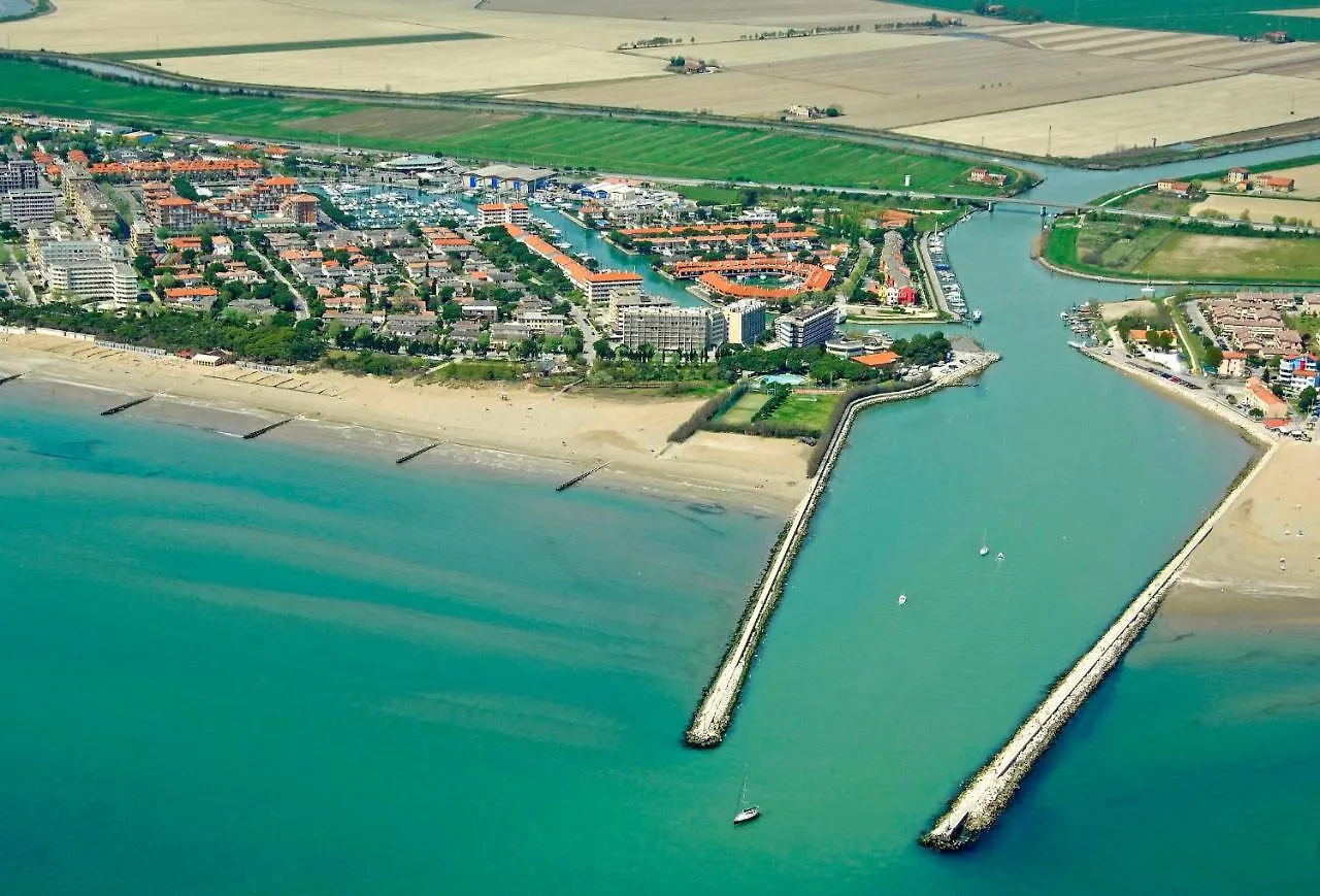 Apartment Ideal Flat Near The Beach - Beahost Rentals Porto Santa Margherita di Caorle Italy